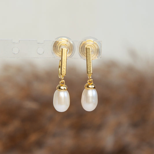 Pearl Dangle Clip On Earrings