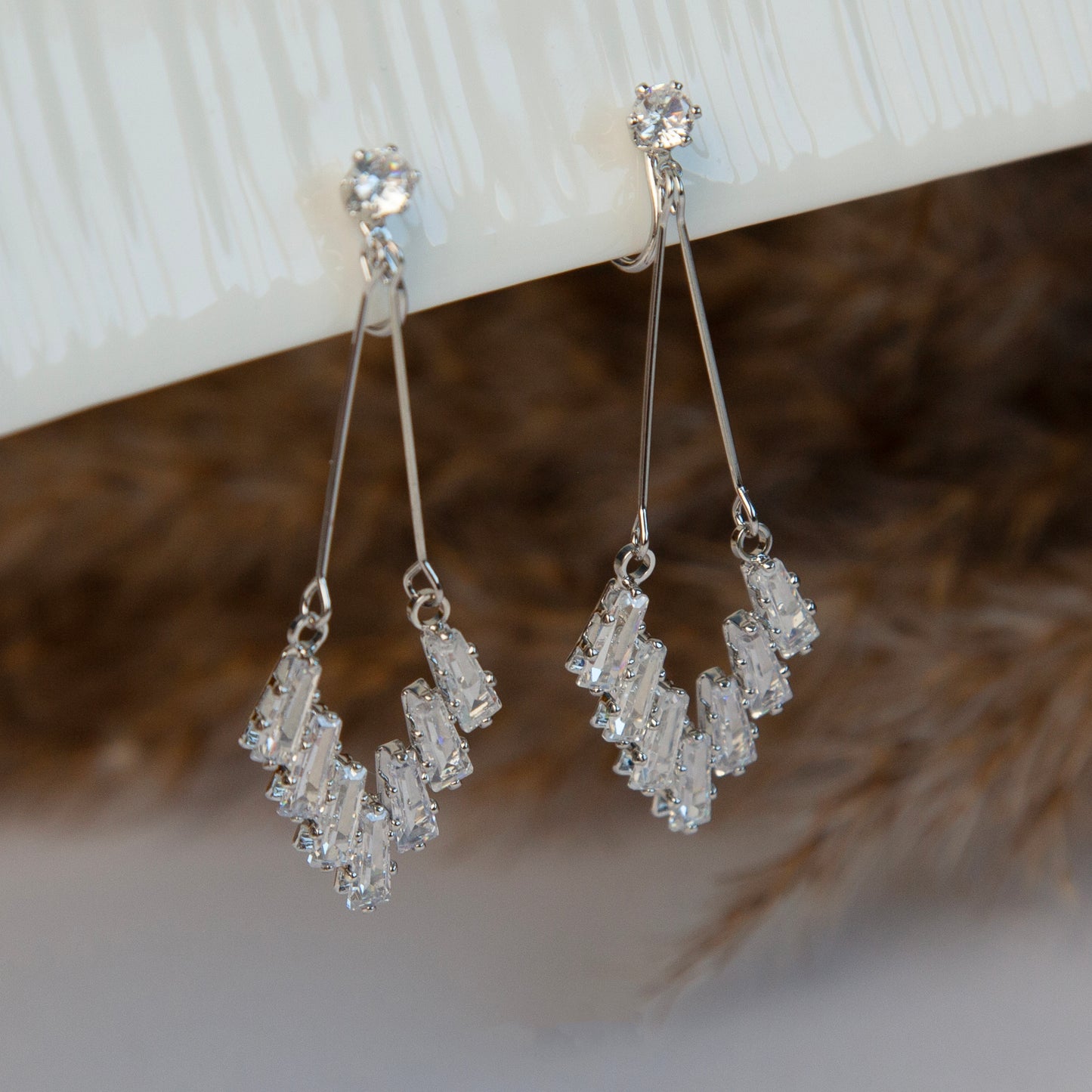 Crystal Dangle Drop Chandelier Diamond Clip-On Earrings