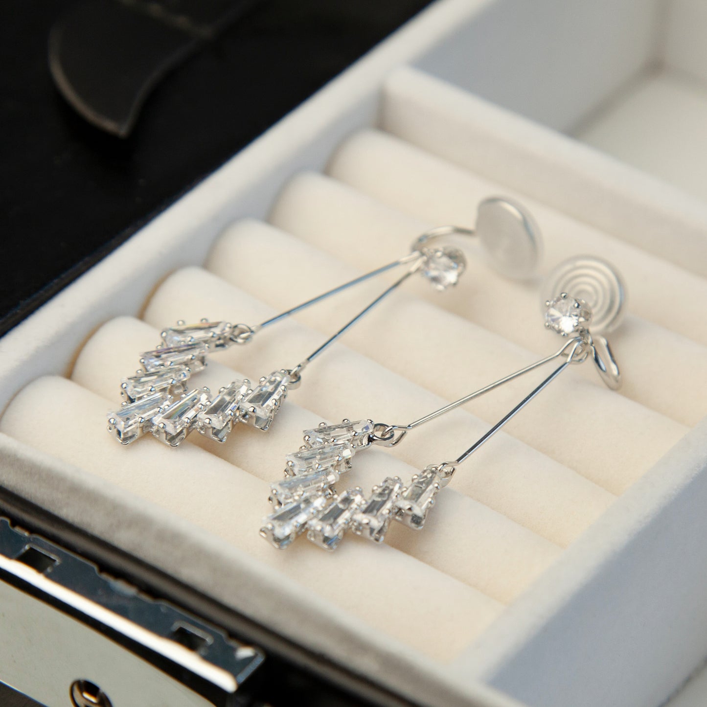 Crystal Dangle Drop Chandelier Diamond Clip-On Earrings