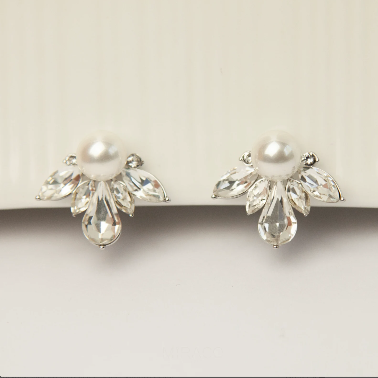 Flower Pearl Clip On Studs