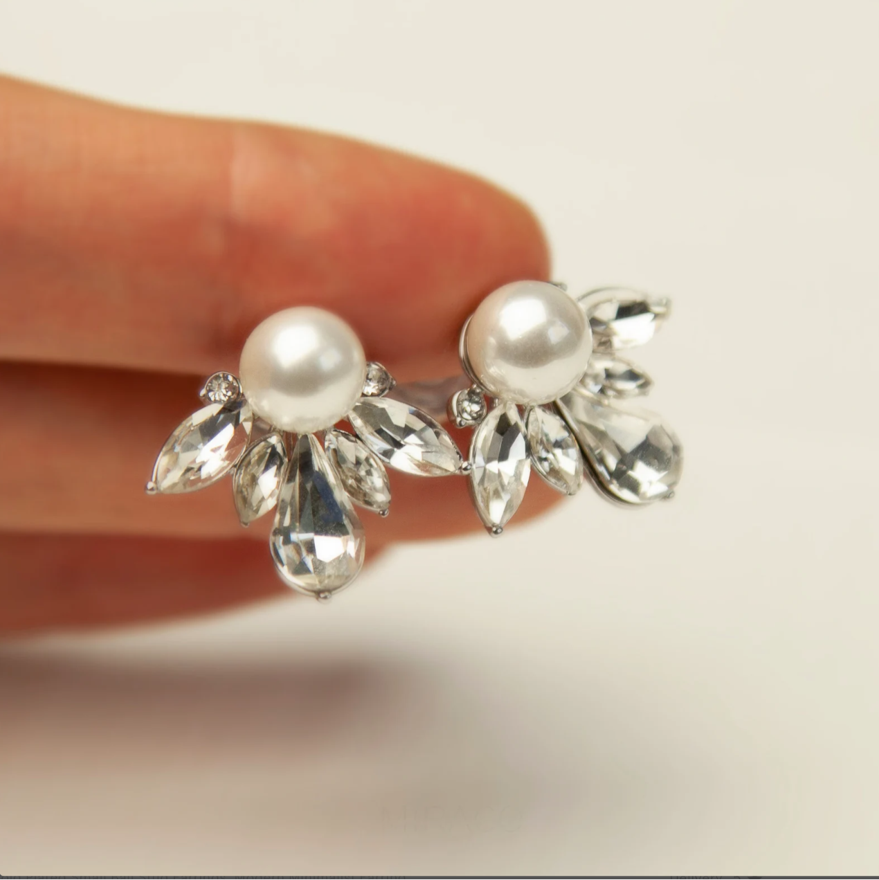 Flower Pearl Clip On Studs