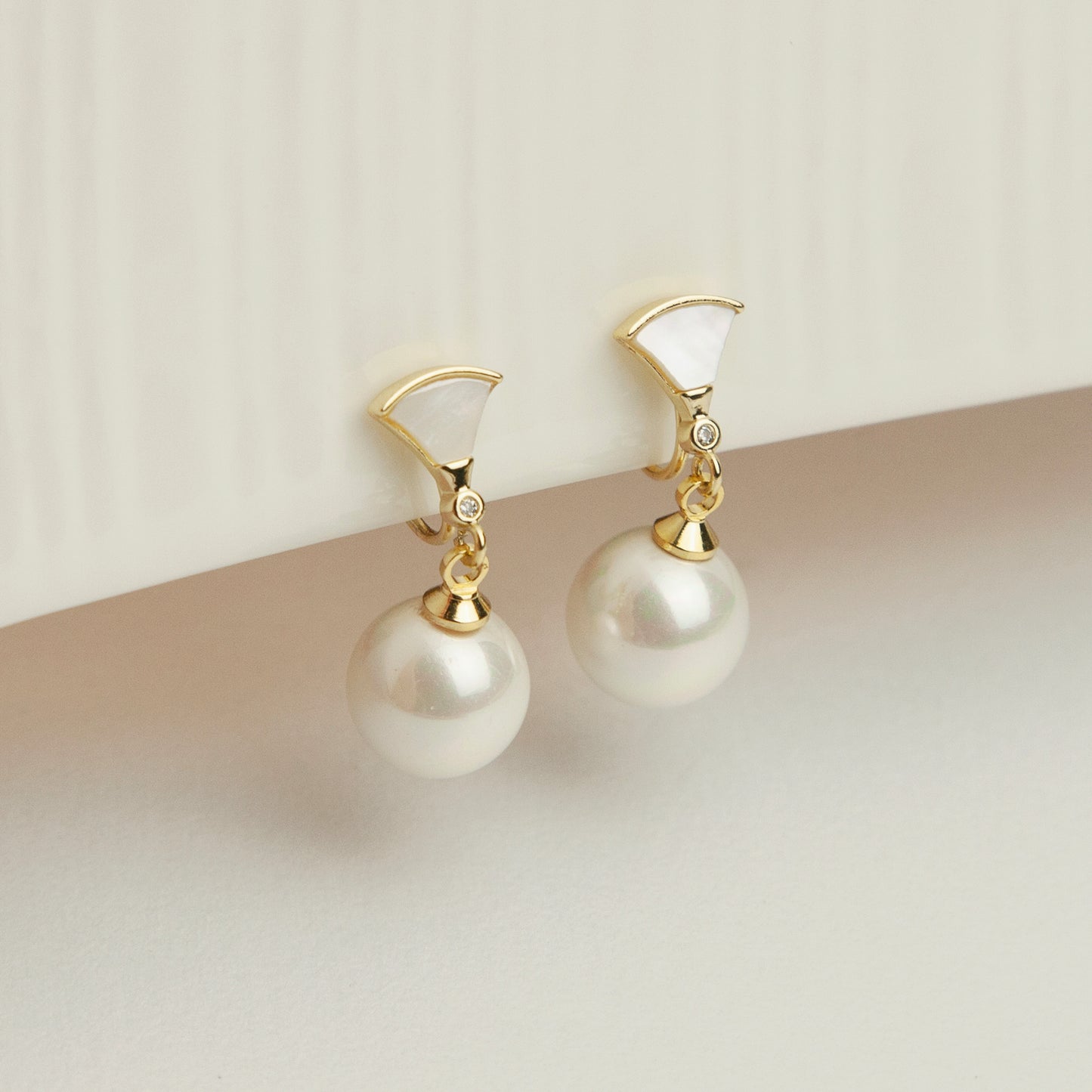 Pearls Dangle Clip On Earrings With Fan Shaped Clips